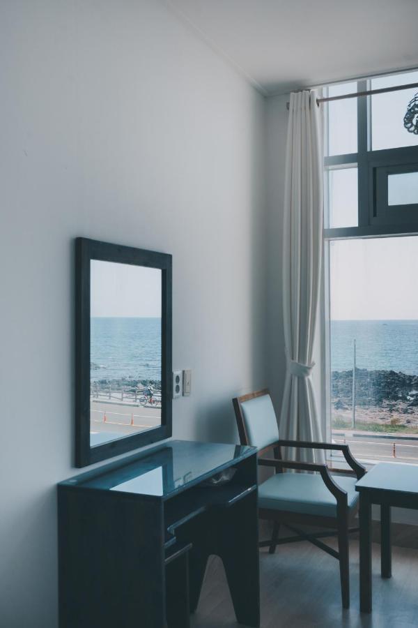 Hotel White House Jeju Exterior foto