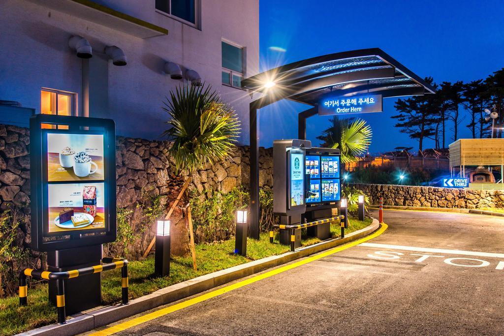Hotel White House Jeju Exterior foto