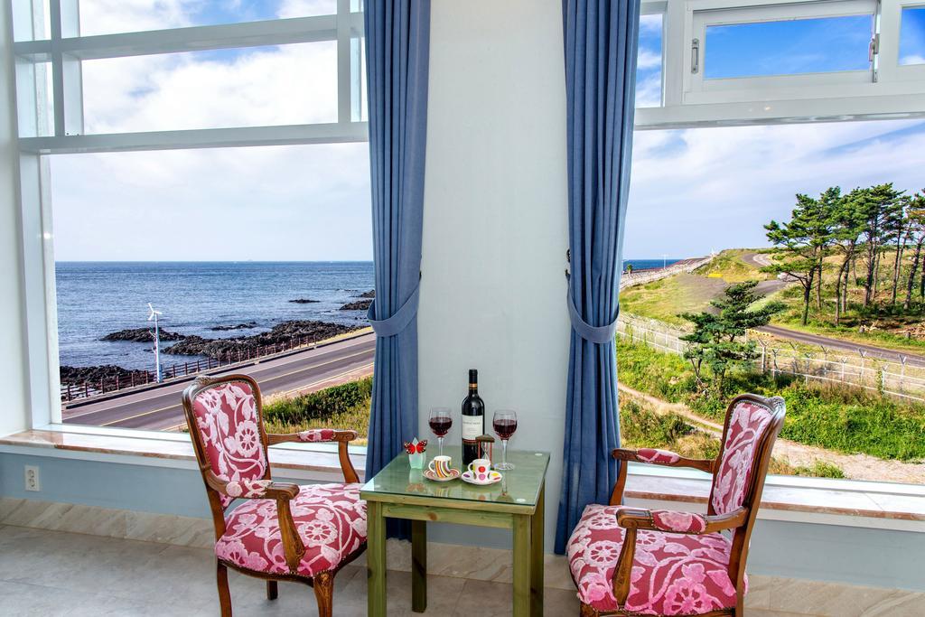 Hotel White House Jeju Quarto foto