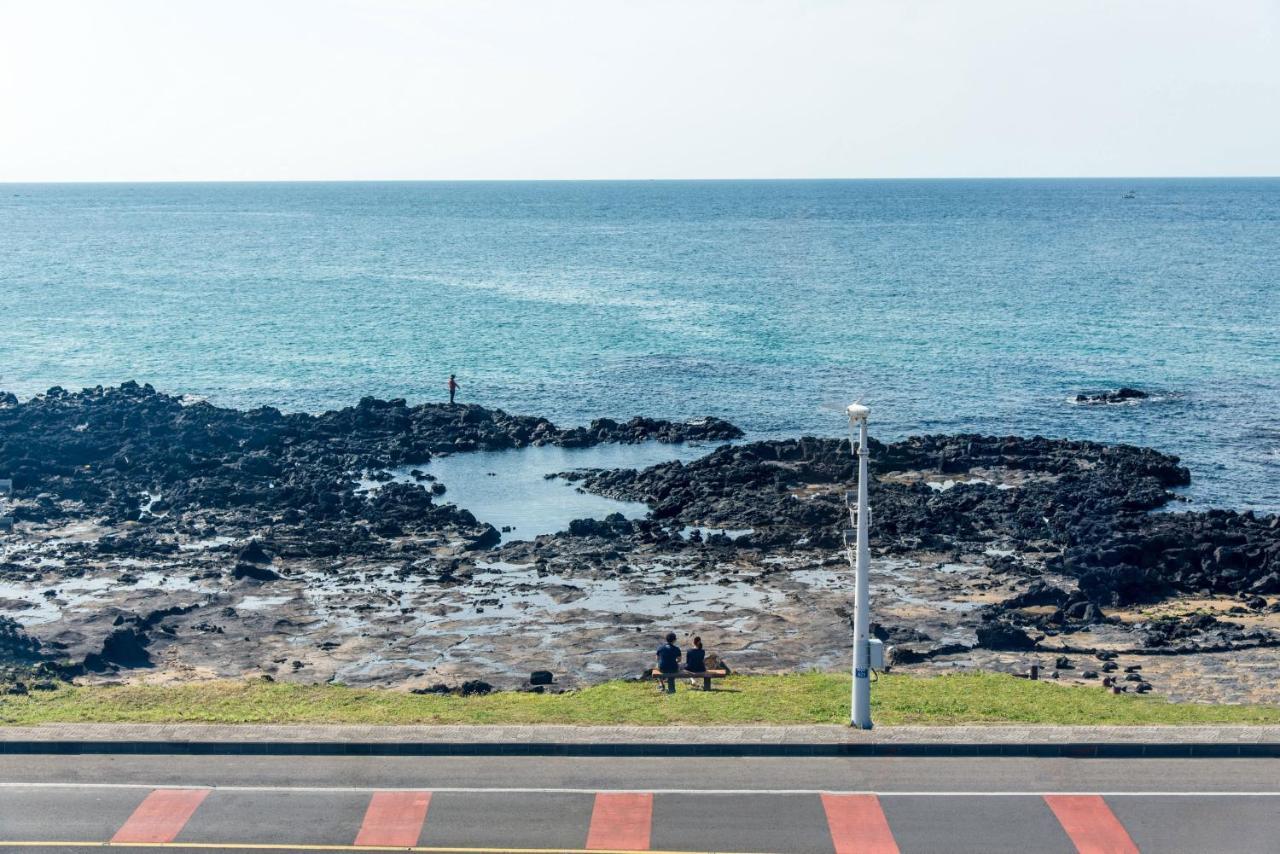 Hotel White House Jeju Exterior foto